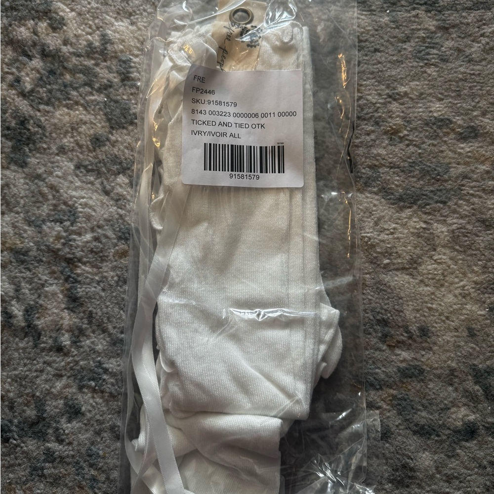 Free peoples ticked and tied over the knee socks - Picture 4 of 7